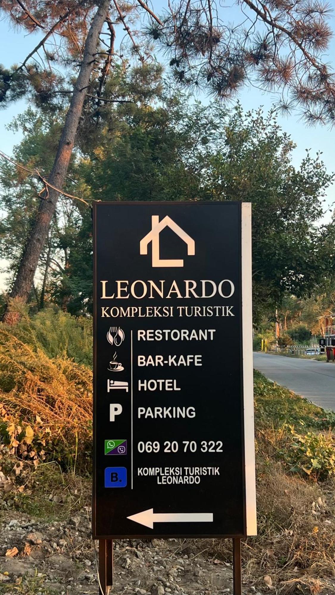 Kompleksi Turistik Leonardo Chalet Shëngjin